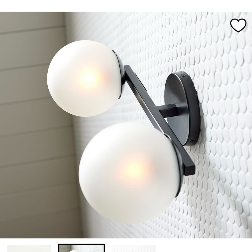 BNWT Pottery Barn Hollywood sconce frosted bulbs